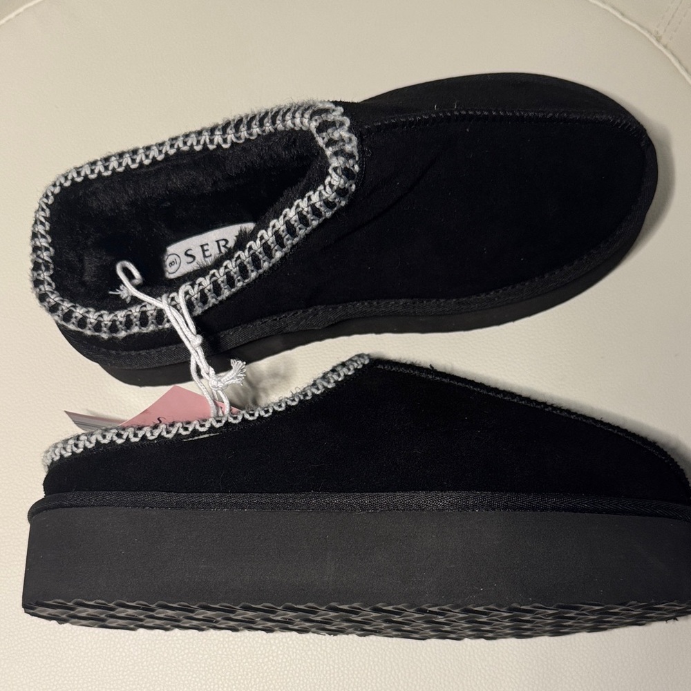 NWT Serra Women’s Black Genuine Suede Platform Clogs - Picture 4 of 6